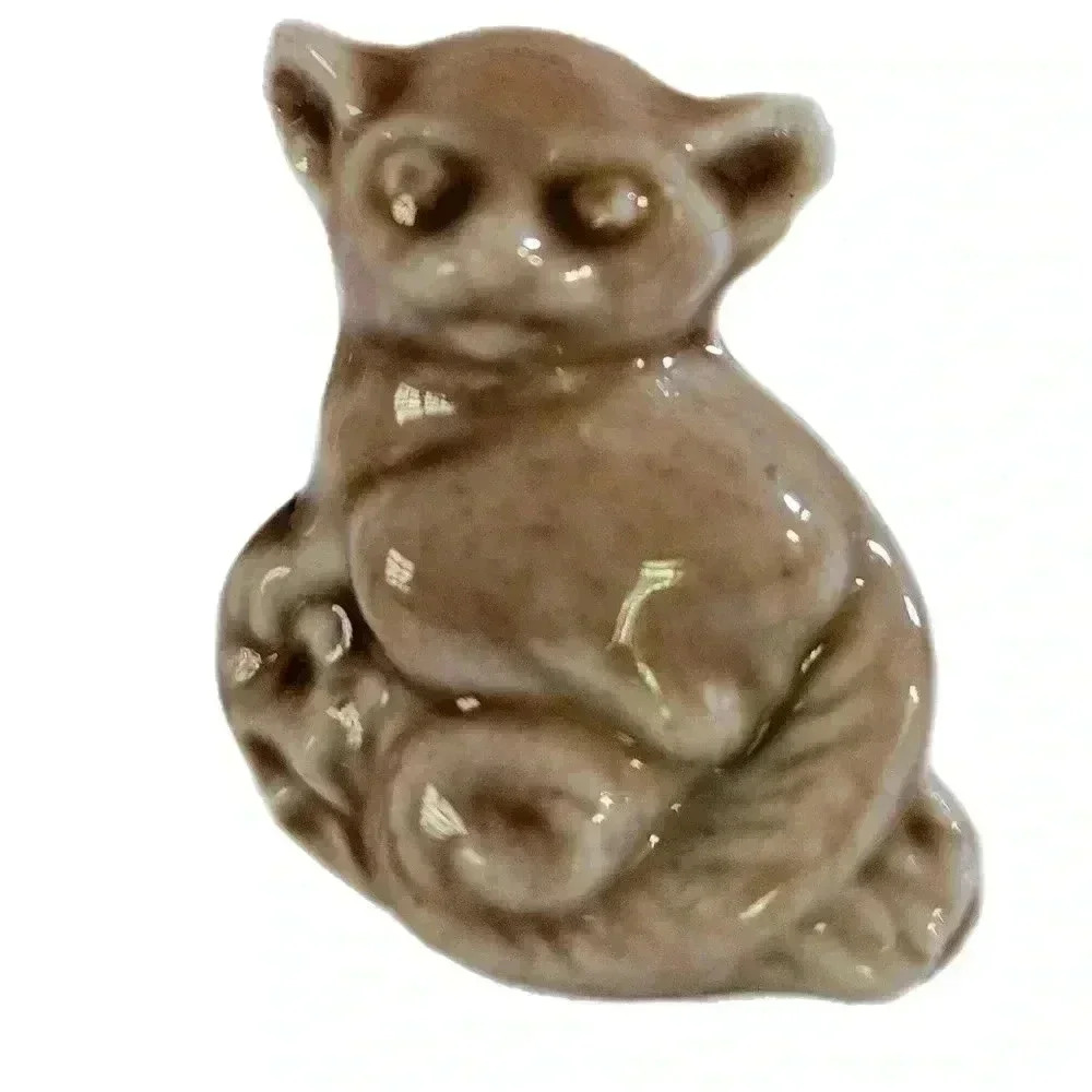 Wade Whimsies Red Rose Tea Bush Baby charming bush baby theme,